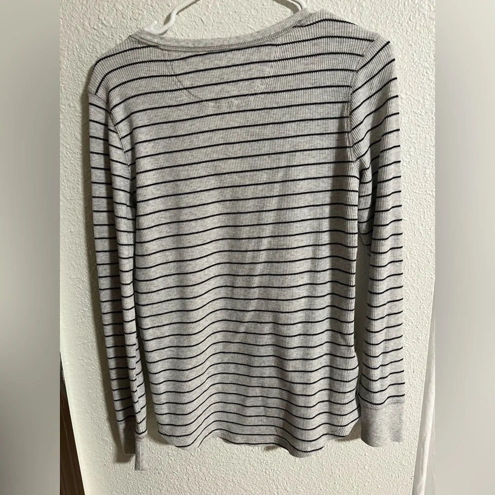 Eddie Bauer Heather Gray Henley - Picture 2 of 3